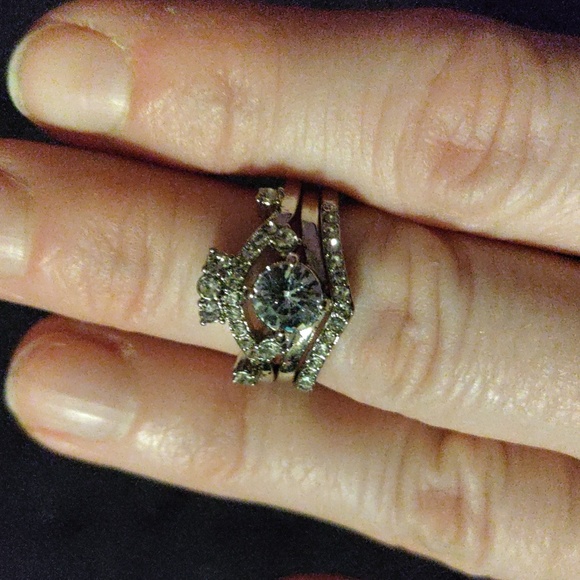 Wedding ring set - Picture 1 of 7